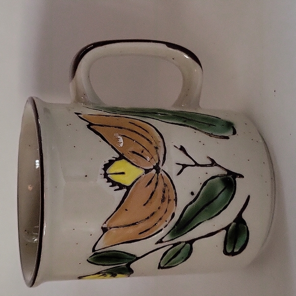 Ceramic Speckled Yellow Flowered Coffee Mug - Picture 7 of 12